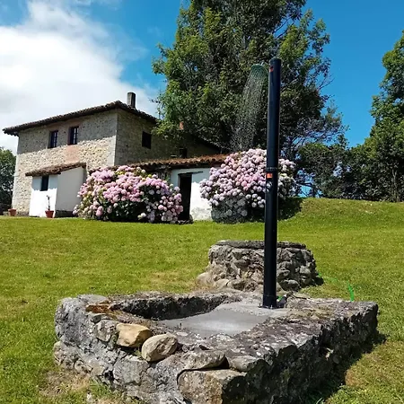 Country house La Collada Sorribas (Parres)